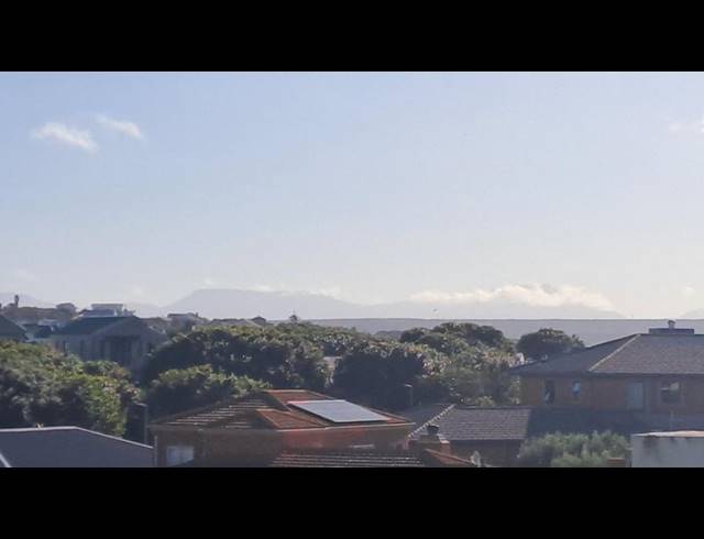 2 BEDROOM HOUSE FOR SALE IN STILBAAI-WES